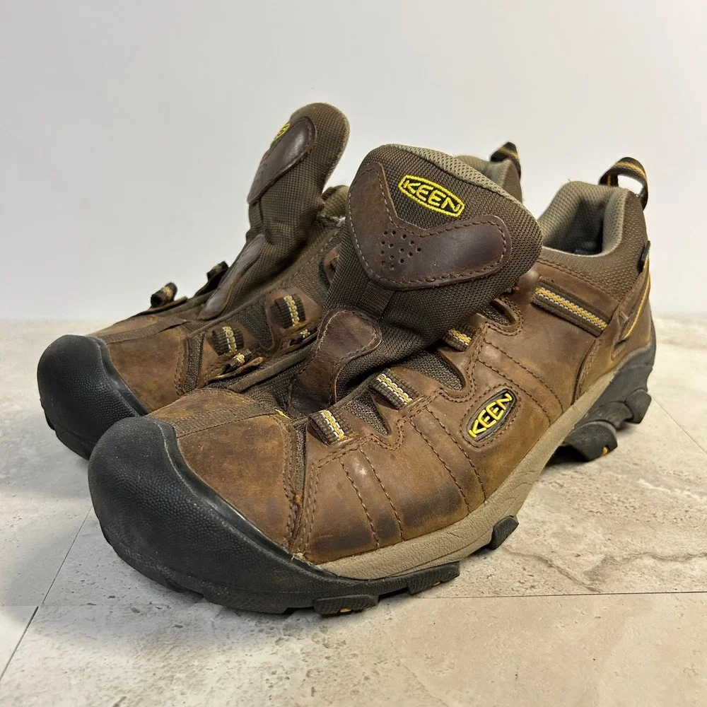 KEEN Targhee Waterproof Hiking Shoes Brown Mens 12 Wide Leather Trail Sneakers
